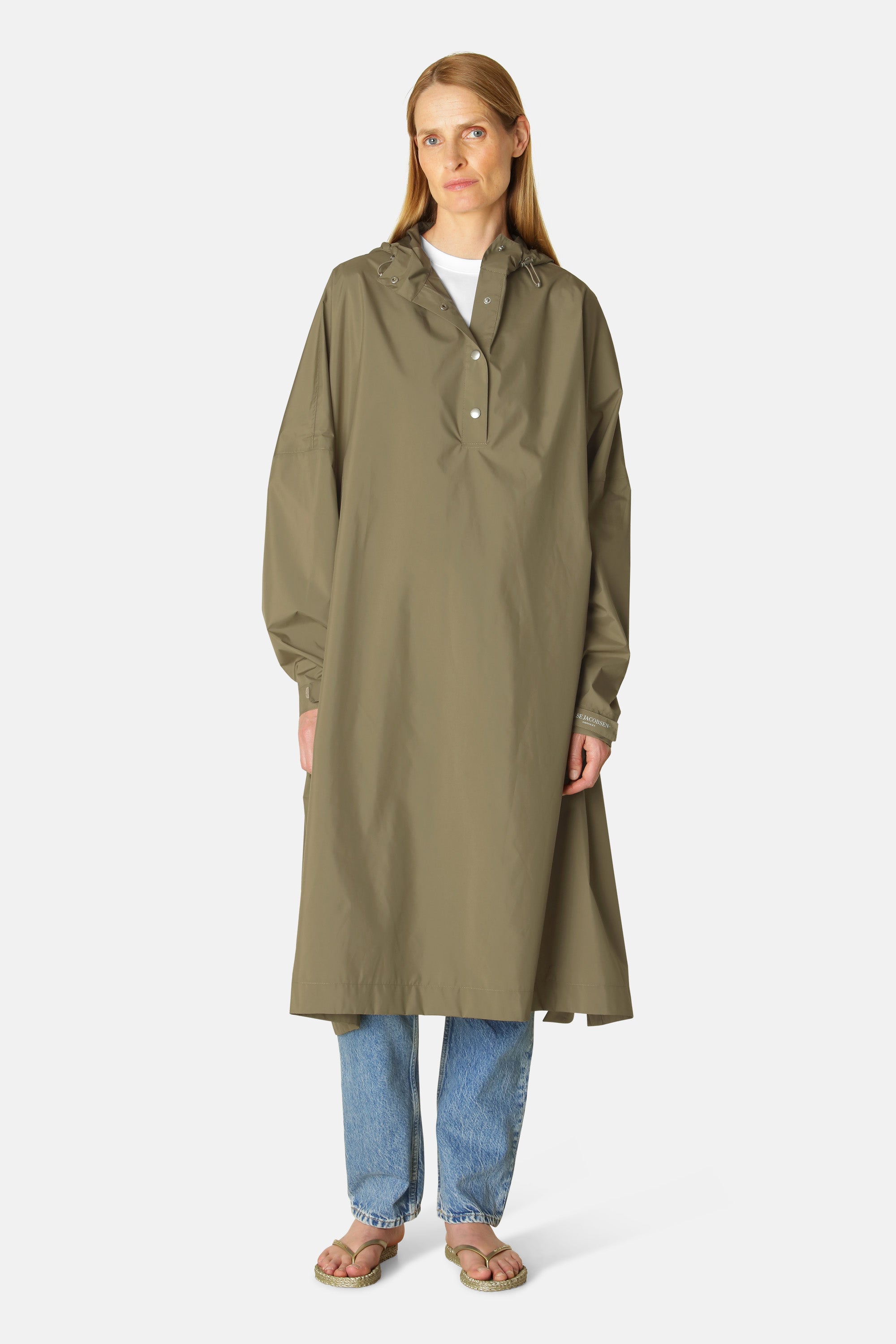 Ilse Jacobsen Hornbæk Rain Poncho w. Sleeves Poncho 496 Covert Green